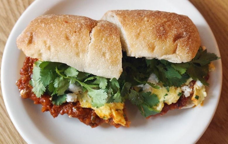 Irving Farm, New York City: Shakshuka on a Roll