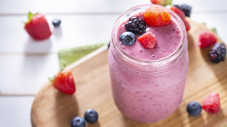 Berry smoothie with fresh berries