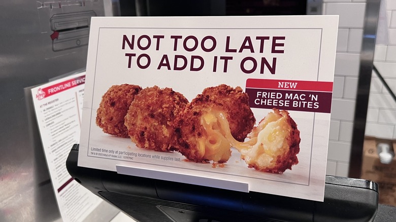 Mac 'N Cheese Bites sign