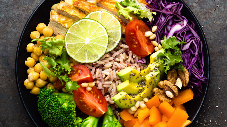 Example of a balanced plate in a salad bowl