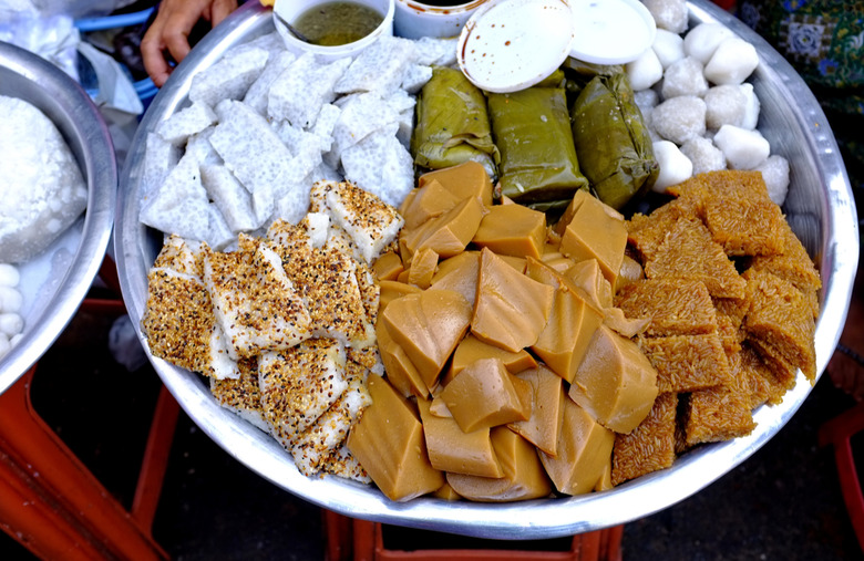 Burma: Banana Shwe Gye Cake    