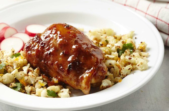 Asian Orange Chicken Thighs with Cauliflower Rice