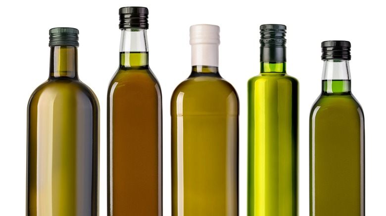 Bottles of various cooking oils 