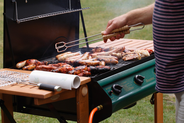 You cook your meat by color 