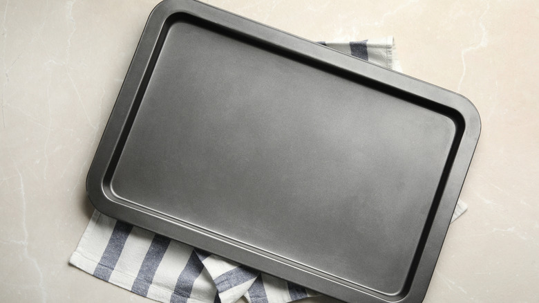 Large shallow sheet pan