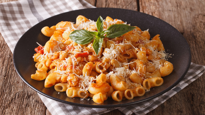 Pasta salad with baked beans