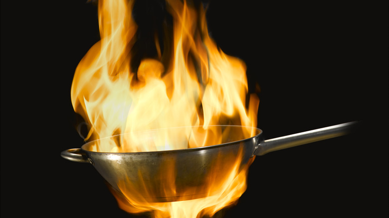 Flaming pan