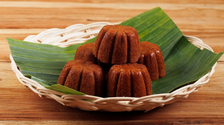 Mini cakes on top of banana leaf