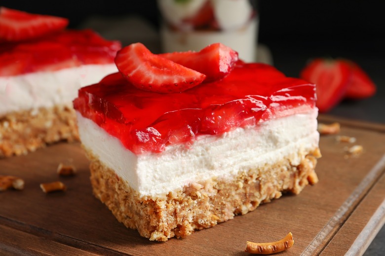 Pennsylvania: Strawberry pretzel dessert