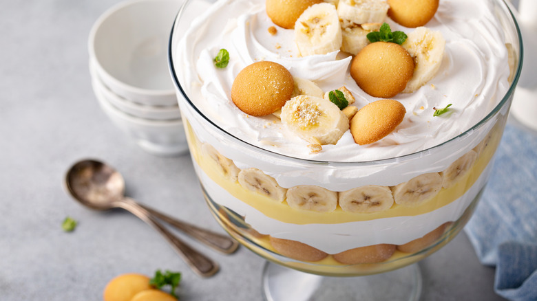 elegant banana pudding trifle