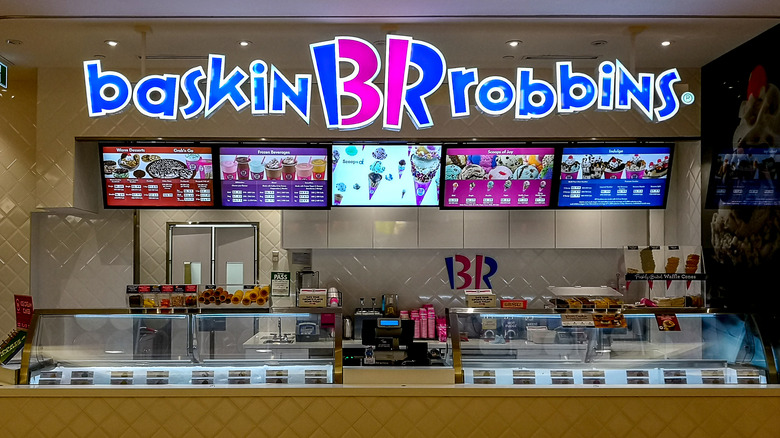 Baskin Robbins store 