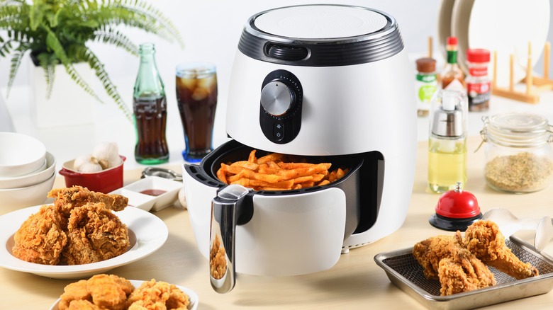 Air fryer with assorted food