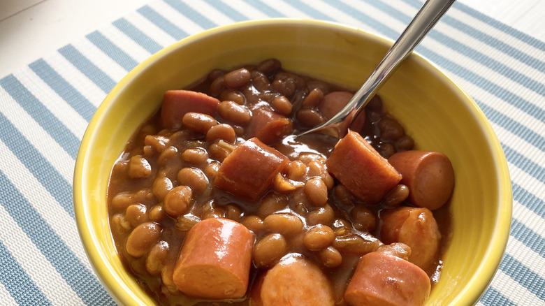 beanie weenies in yellow bowl