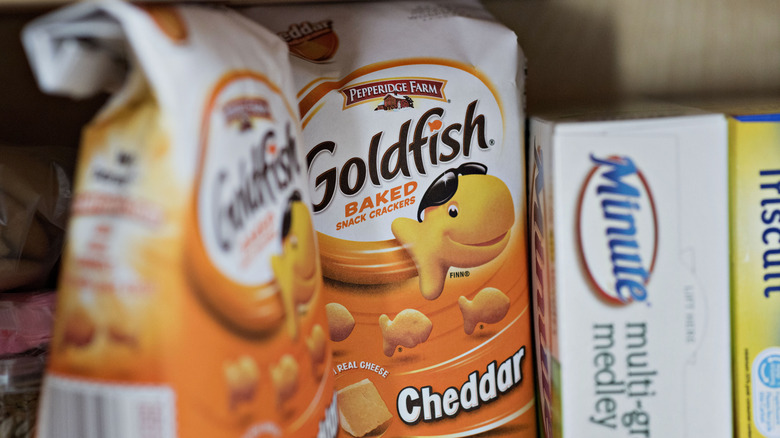 Cheddar Goldfish crackers