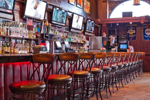 901 Bar: University of Southern California