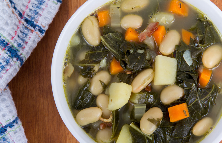 White Bean, Lemon, and Kale Soup