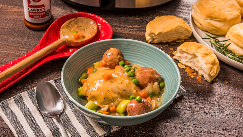 Slow Cooker Rosemary Chicken and Vegetable Soup