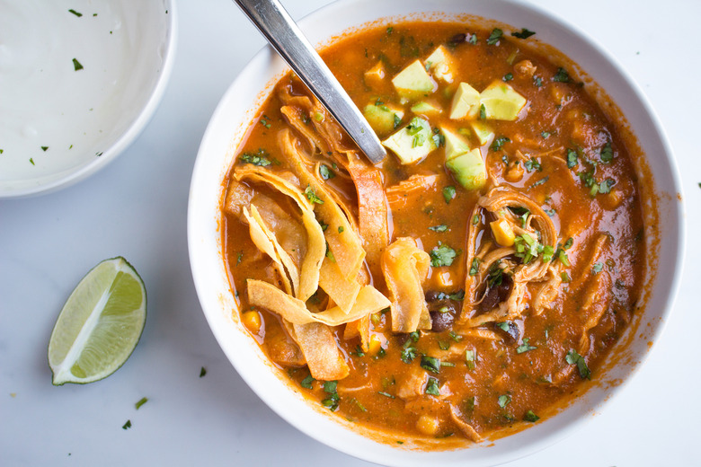 Slow Cooker Chicken Tortilla Soup