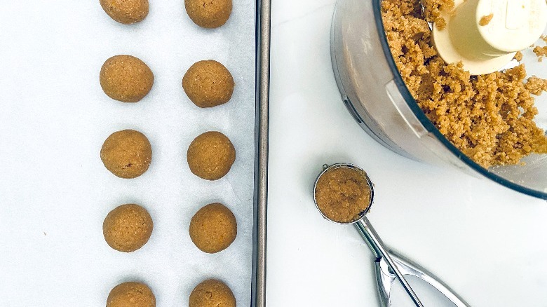 forming cake balls