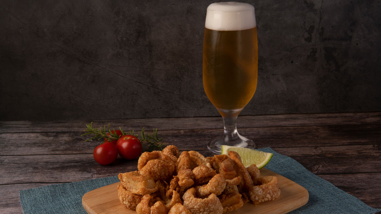 crispy pork rinds with beer