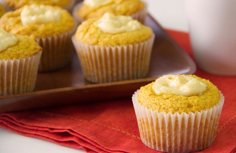 Cream Cheese Stuffed Pumpkin Muffins 