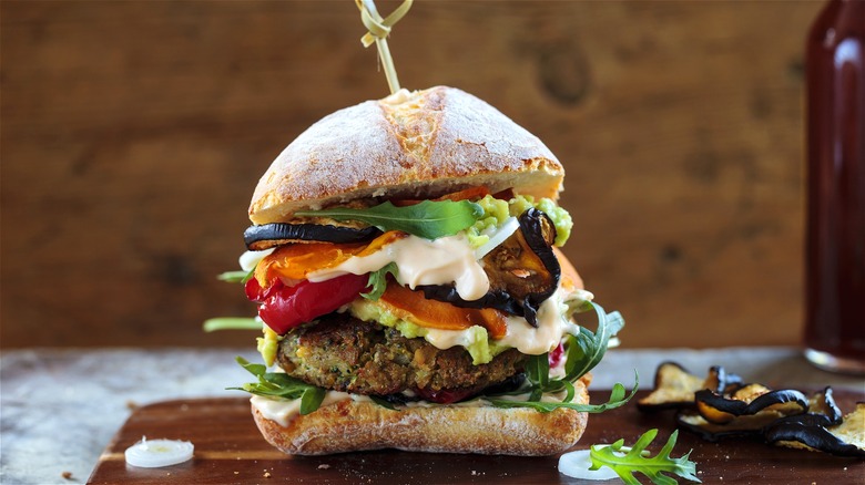 Veggie burger with toppings