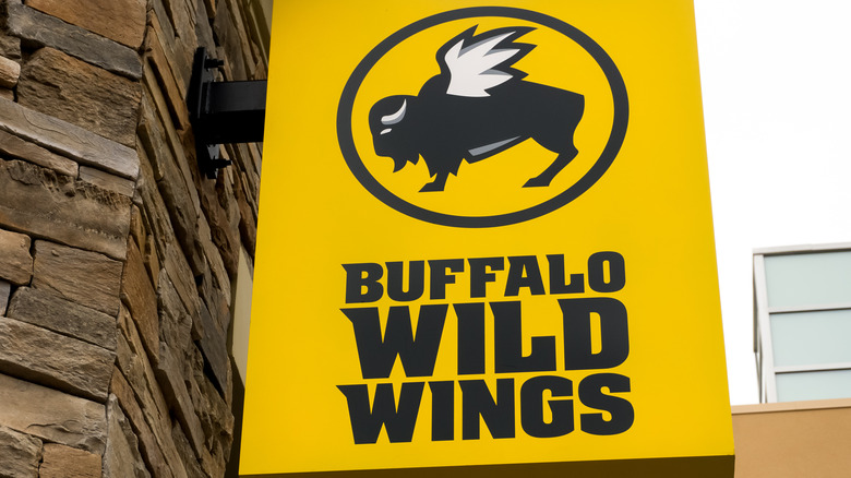 Buffalo Wild Wings sign