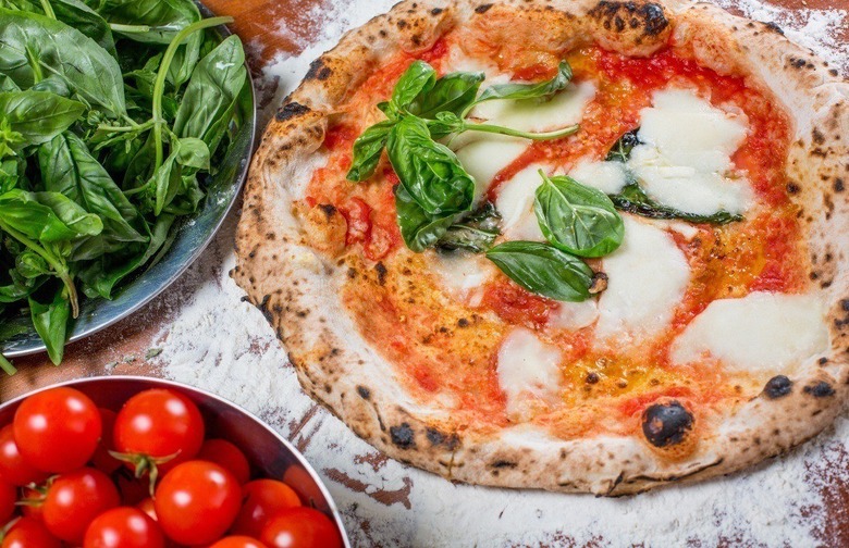 Italy: Don't Put Parmesan on Pizza