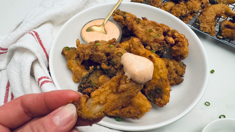 fried mushroom plate with dip