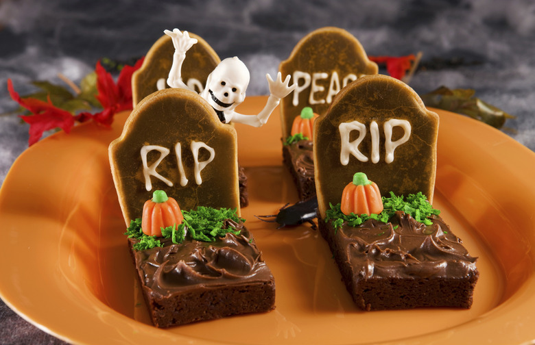 Halloween Candy Fudge Brownies