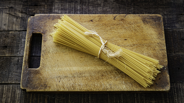 dried bundle of spaghetti