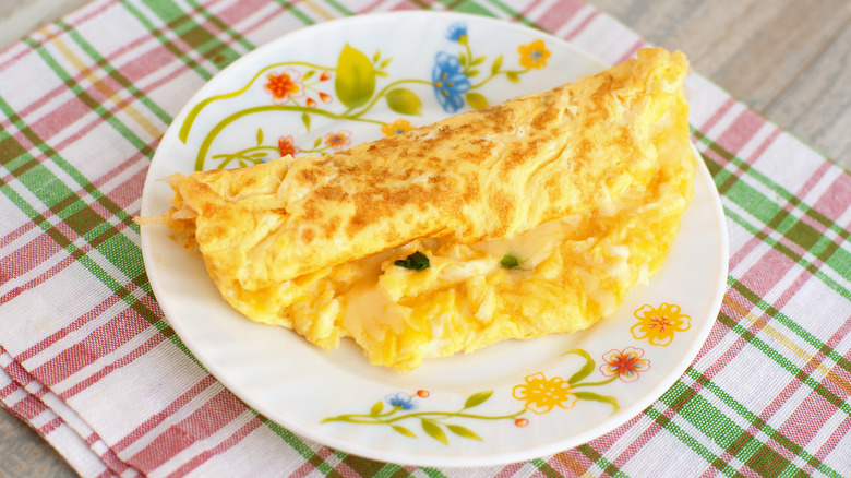 Omlet on a plate