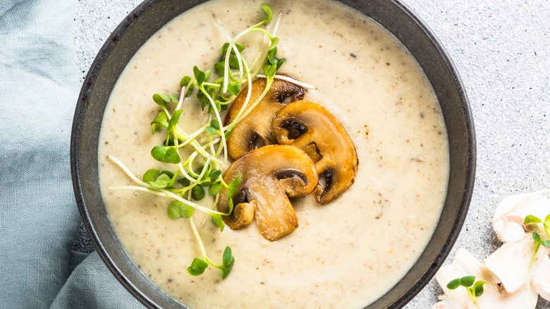 Creamy mushroom soup