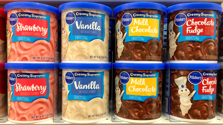 canned frosting on store shelf