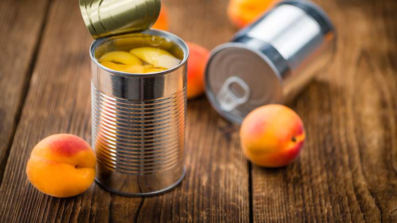 Canned apricots in juice