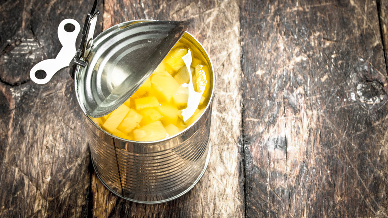 Can of pineapple chunks