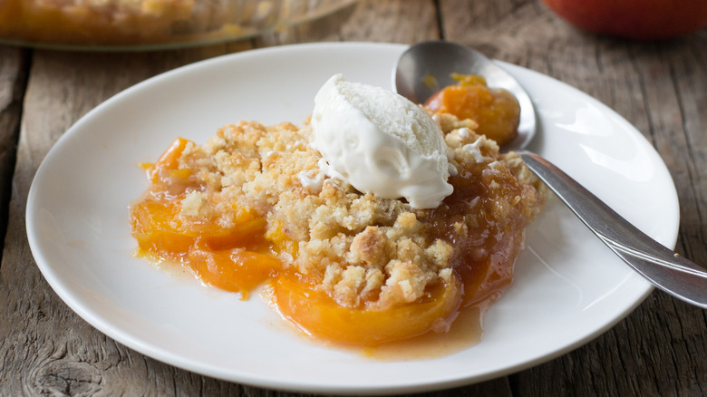 Peach crisp with ice cream 