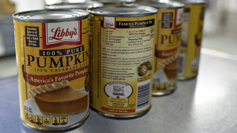 cans of Libby's pumpkin puree