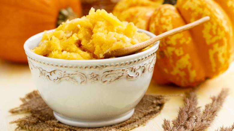 pumpkin puree in bowl