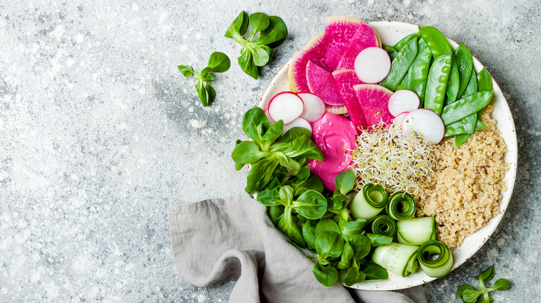 Quinoa salad with radish and peas