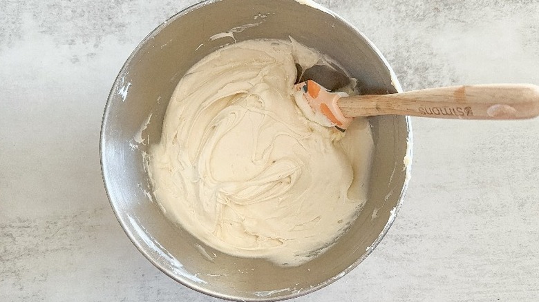 cream cheese frosting in bowl 