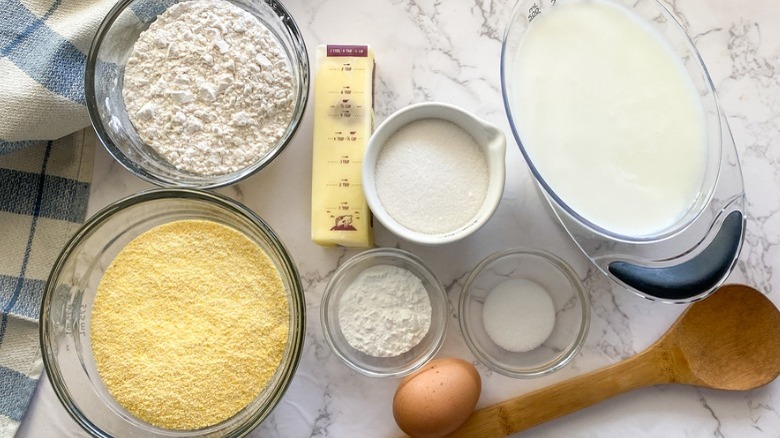 cast-iron cornbread ingredients