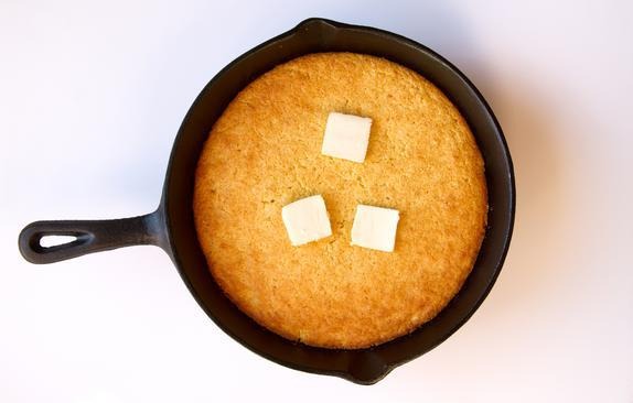 Cast-Iron Pan Jalapeño Cornbread