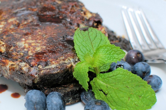 Sugarless Chocolate French Toast