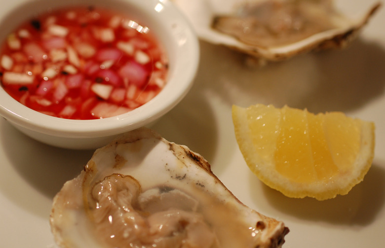 Oysters With Frozen Champagne Mignonette