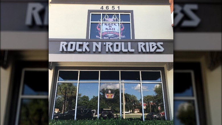 Rock n Roll Ribs exterior