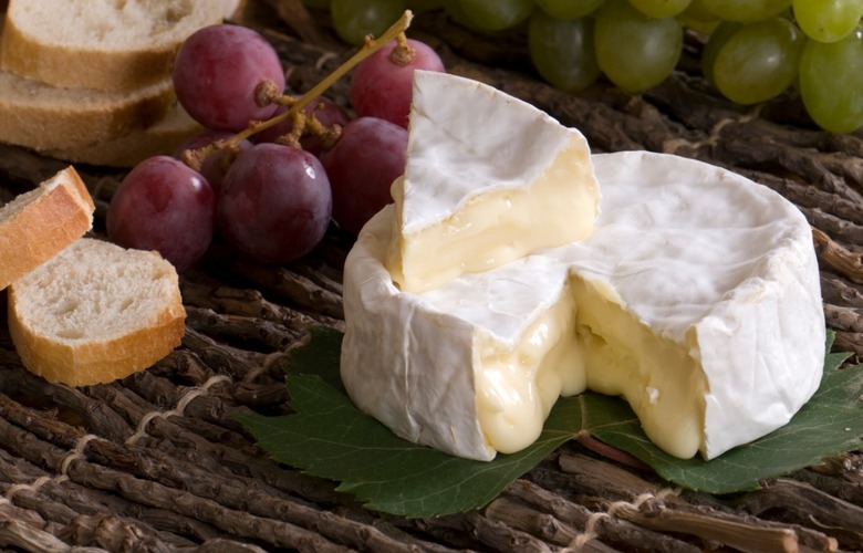 Camembert (France) 