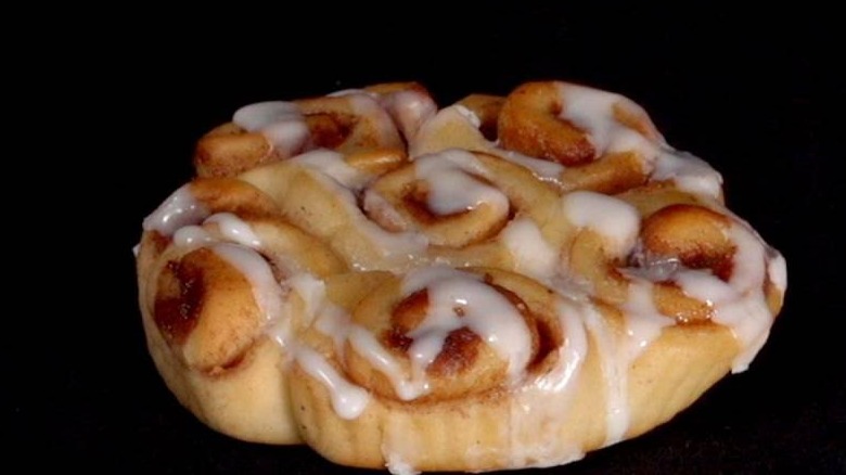 cinnamon roll cluster from chick-fil-a