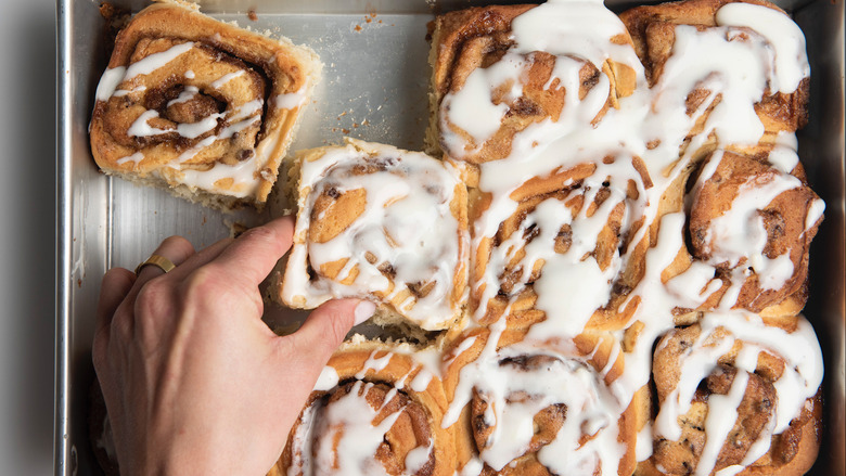 Montana: Cinnamon rolls