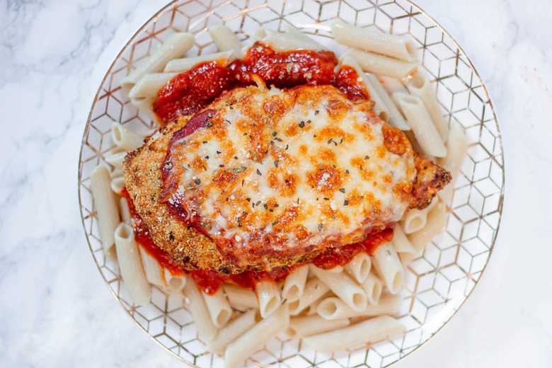 Rhode Island: Chicken parmesan 